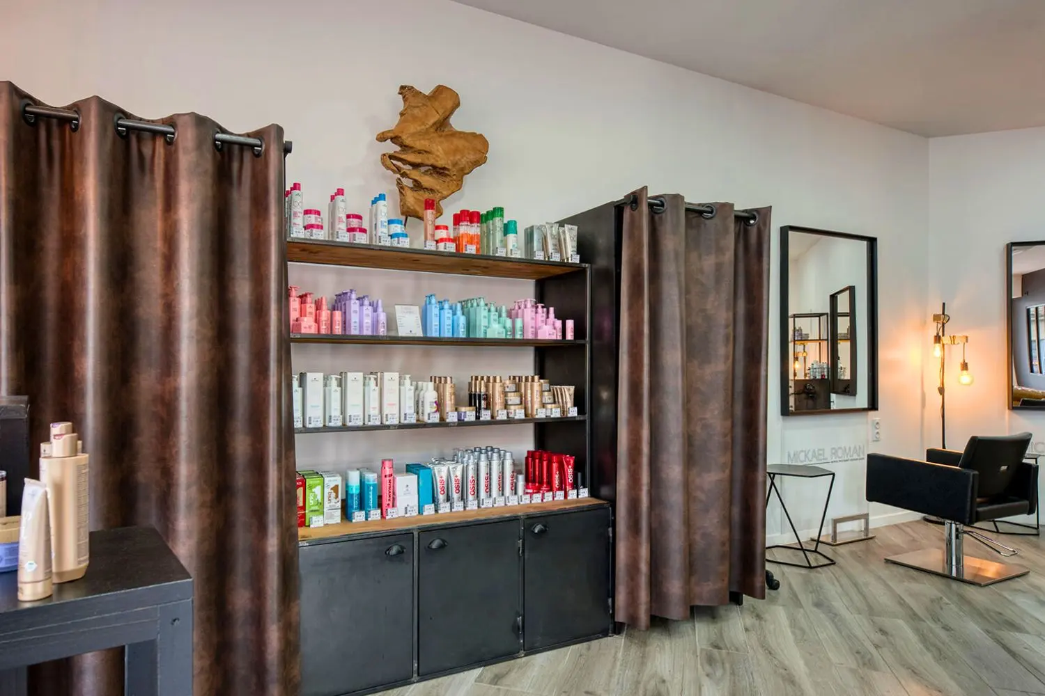 Bacs shampoing salon Mickael Roman Vayres